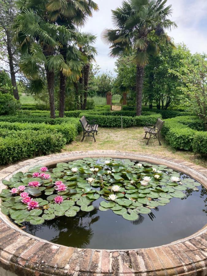 Domaine De Menerque - Petit Chateau Avec Piscine Lisle-sur-Tarn المظهر الخارجي الصورة